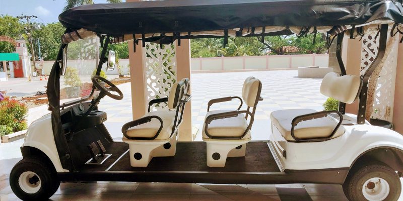 Motorized Golf Cars in Pompano Beach, Florida